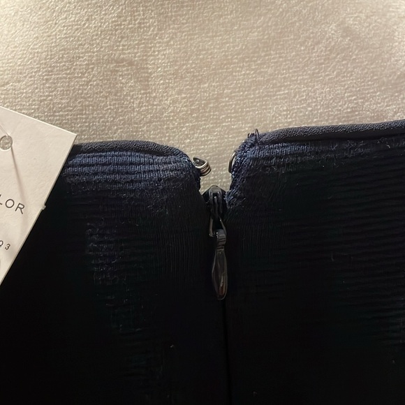 Ann Taylor Navy Textured Shift Dress with pockets size 12 - Picture 5 of 7